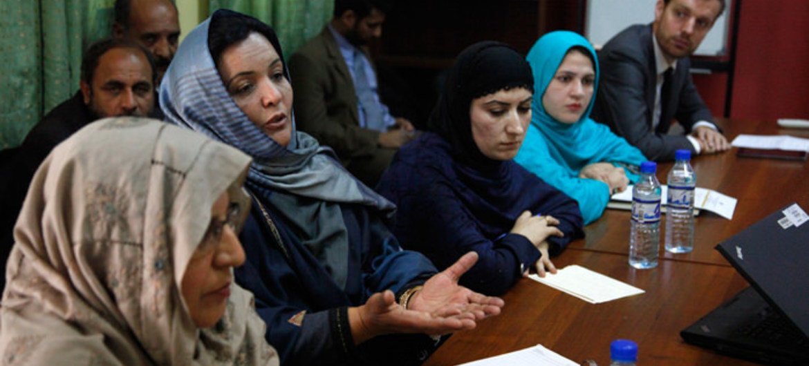 Women from civil society participating in discussions in the run-up to the 5 April 2014 elections in Afghanistan.