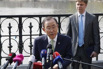 Secretary-General Ban Ki-moon speaks in Prague, Czech Republic at a climate change event.