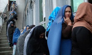 Women in line to vote during the 5 April 2014 elections in Afghanistan. Photo: UNAMA/Zachary Golestani