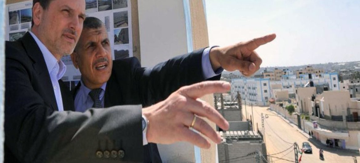 El Comisionado de la UNRWA, Pierre Krähenbühl, durante una visita a Gaza  Foto: Shareef Sarhan/UNRWA