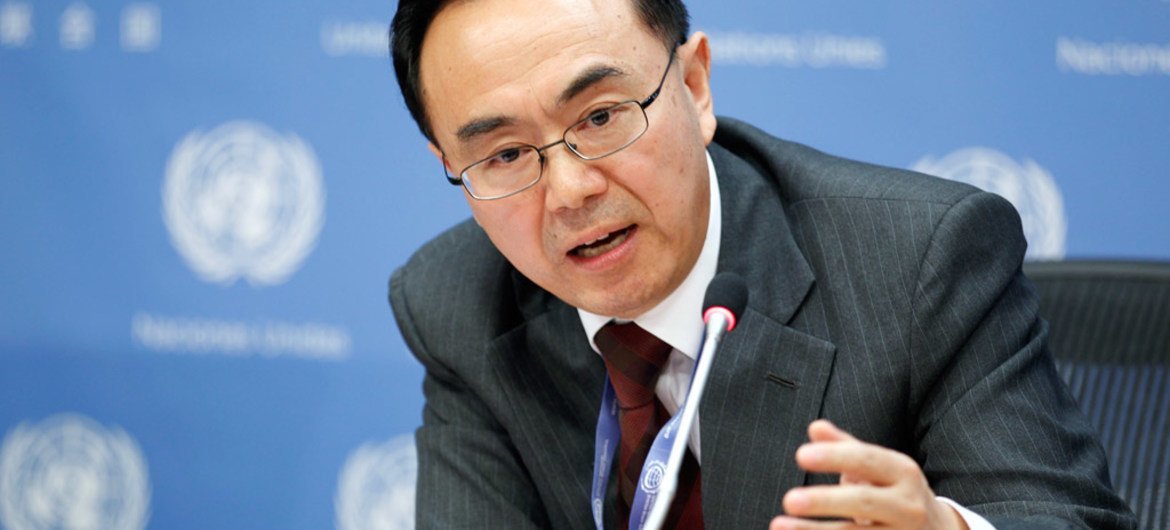 السيد كونغ رئيس وحدة الرصد الإقتصادي العالمي في إدارة الشؤون الإقتصادية والإجتماعية للأمم .  © صور الأمم المتحدة / باولو