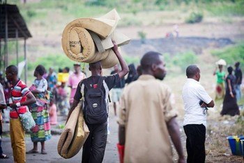 Des ressortissants de la RDC expulsés par la République du Congo se sont regroupés au camp de transit de Maluku, près de Kinshasa. Photo MONUSCO/Sylvain Liechti