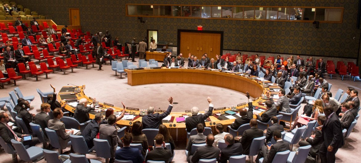 Security Council votes unanimously to extend the mandate of the UN Integrated Peacebuilding Office in Guinea-Bissau (UNIOGBIS).