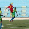 Des joueurs de football en Somalie (archives). Photo ONU/David Mutua