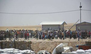 Iraqis fleeing vioelence in Mosul arrive in the Kurdistan region.