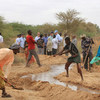 Construction d'un canal d'irrigation en Somalie.