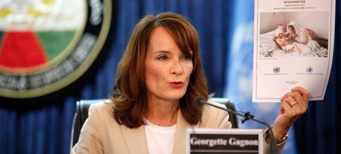 UNAMA's Human Rights Director, Georgette Gagnon, presents mid-year report on protection of civilians at a press conference in Kabul, 9 July 2014.