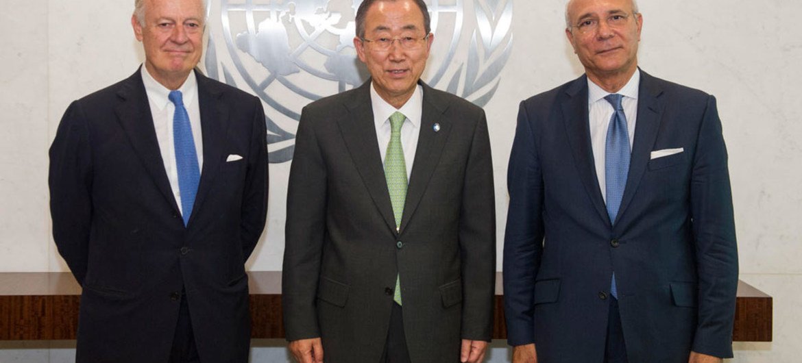 El Secretario General de la ONU con su enviado especial para Siria, Staffan Mistura, y el enviado adjunto, Ramzy Ezzeldin Ramzy  Foto:ONU/ Eskinder Debebe