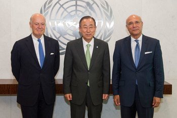El Secretario General de la ONU con su enviado especial para Siria, Staffan Mistura, y el enviado adjunto, Ramzy Ezzeldin Ramzy  Foto:ONU/ Eskinder Debebe