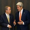 El Secretario General de la ONU, Ban Ki-moon, con el secretario de Estado de Estados Unidos, John Kerry, en Jerusalen  Foto archivo: ONU/Eskinder Debebe