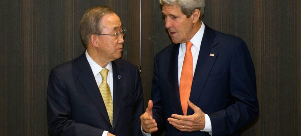 Secretary-General Ban Ki-moon with US Secretary of State John Kerry in Jerusalem, Israel.