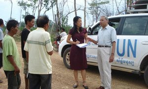 UN expert on human rights in Cambodia Surya Subedi (right) on a visit to the country in May 2012.