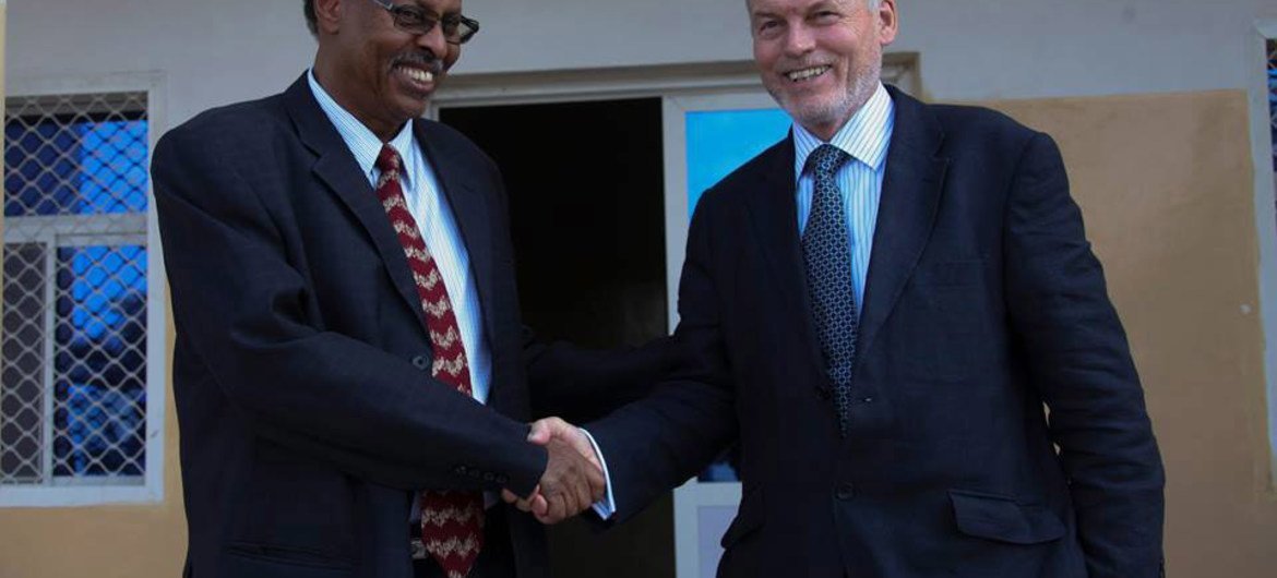 Special Representative for Somalia Nicholas Kay meets Somaliland's Foreign Minister Mohamed Bihi Yonis, on his arrival in the capital, Hargeisa, on 18 August 2014.