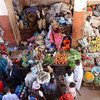 Vendeurs de fruits et légumes sur le marché de N’Djaména, Tchad.