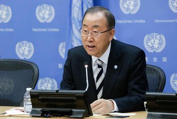 Secretary-General Ban Ki-moon addresses journalists at UN Headquarters.