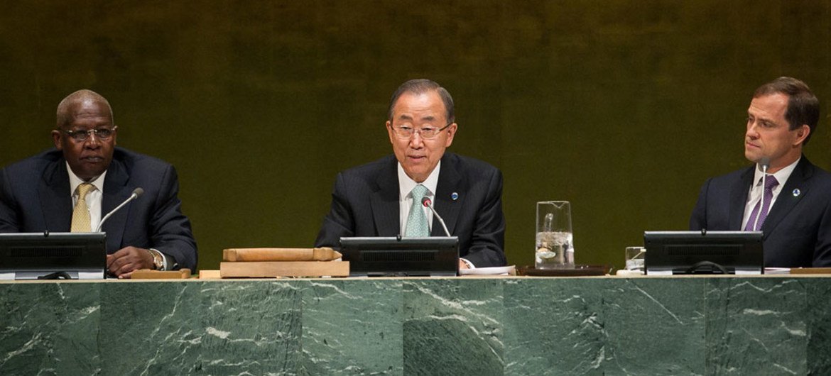 Secretary-General Ban Ki-moon addresses the opening of the Climate Summit 2014.
