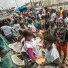 Distribución de ayuda en Monrovia, Liberia  Foto.  PMA/Rein Skullerud