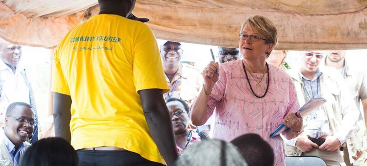 Special Representative Ellen Margrethe Løj tours the Protection of Civilians Site at the UNMISS base in Wau and meets with community leaders and others living in the camp.