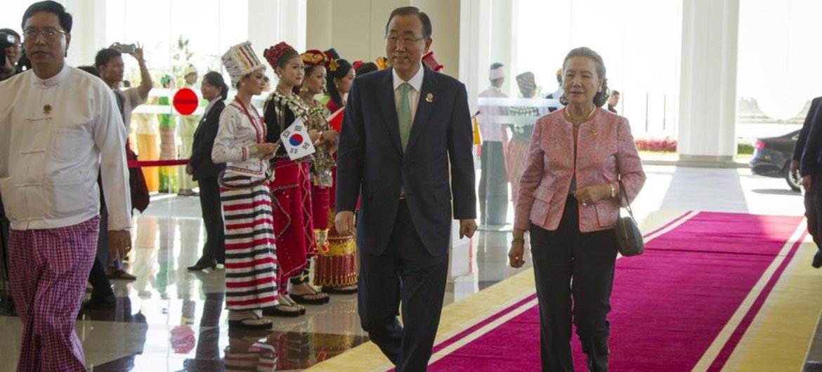 Secretary-General Ban Ki-moon and his wife Yoo Soon-taek arrive for the opening of the 6th Annual ASEAN-UN Summit in Nay Pyi Taw, Myanmar.