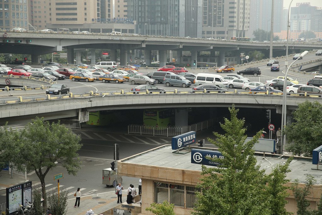 El Banco Mundial trabaja con varias grandes ciudades chinas para ayudar a reducir la congestión del tráfico y las emisiones de gases de efecto invernadero. 