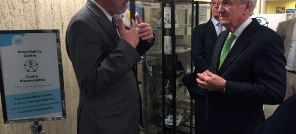 United States Senator Tom Harkin (right) tours UN Accessibility Centre. November 2014.