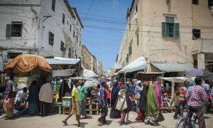 Une rue de Mogadiscio, la capitale somalienne. Photo : UA-ONU/Stuart Price