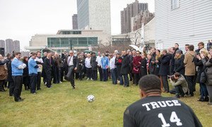 An iconic game of football was played at UN Headquarters to commemorate the centenary of the First World War.