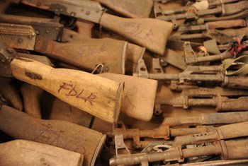 Des armes légères en République démocratique du Congo. Photo IRIN/Guy Oliver