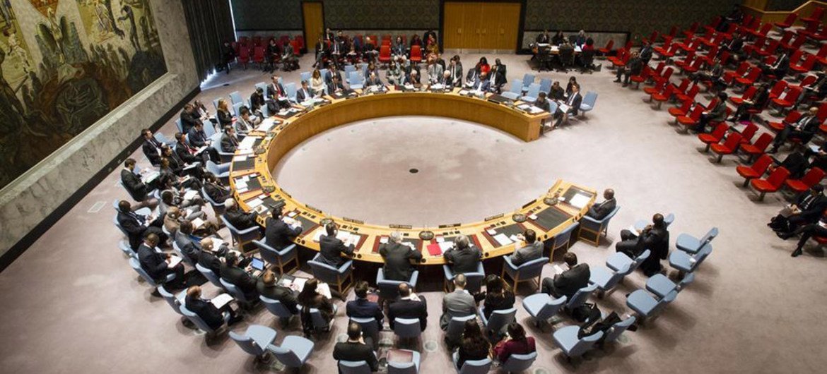 مجلس الأمن خلال اجتماع  لبحث الوضع في كوت ديفوار. المصدر: الأمم المتحدة / فيليب لوي