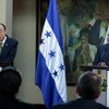 Ban Ki-moon y el presidente de Honduras, Juan Orlando Hernández. Foto: ONU/Evan Schneider