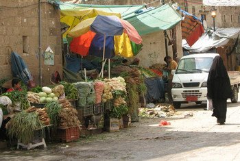Street scene in Sana’a, capital of Yemen.