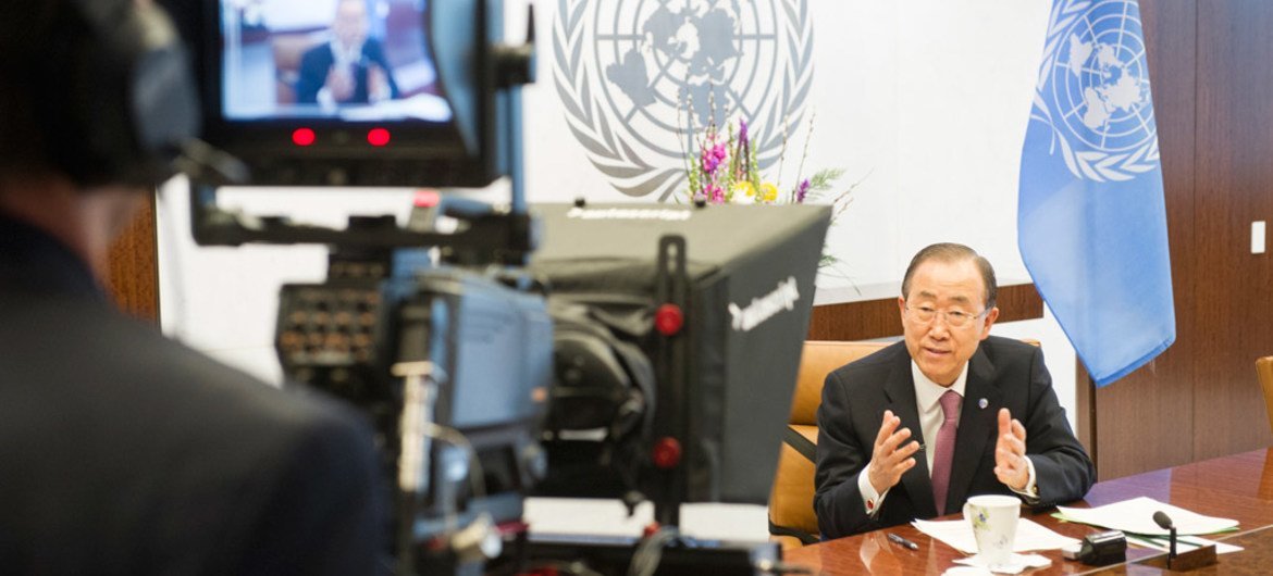 Secretary-General Ban ki-moon delivers remarks via live video link with Sustainable Development Summit in Delhi, India.
