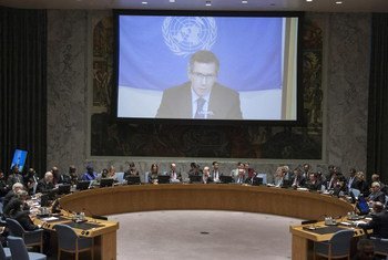 Special Representative Bernardino León (on screen) addresses the Security Council via video link from Tripoli, Libya.