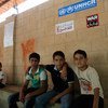 在黎巴嫩北部，几名叙利亚难民儿童在一个社区活动中心里。人道协调厅图片/D. Palanivelu