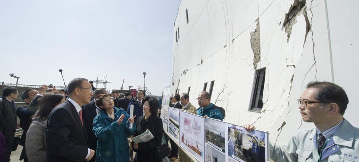 Secretary-General Ban Ki-moon visits site of Minami Gamo Wastewater Treatment Plant in Sendai, Japan, impacted by 2011 earthquake and tsunami.