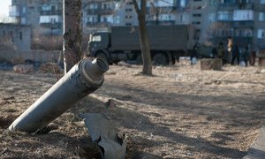 Зона военных операций  на востоке Украины усеяна неразорвавшимися боеприпасами