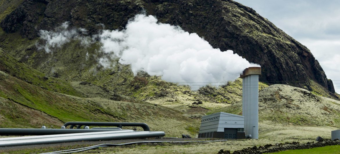冰岛西南部的一座地热电厂。联合国图片/Eskinder Debebe