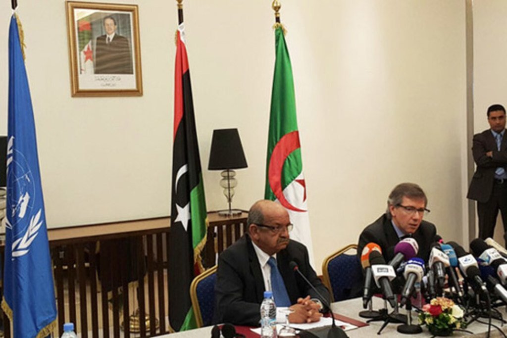 Special Representative for Libya and head of UNSMIL, Bernardino León (seated right) delivers opening remarks to the latest meeting of Libyan political leaders and activists held in Algeria.