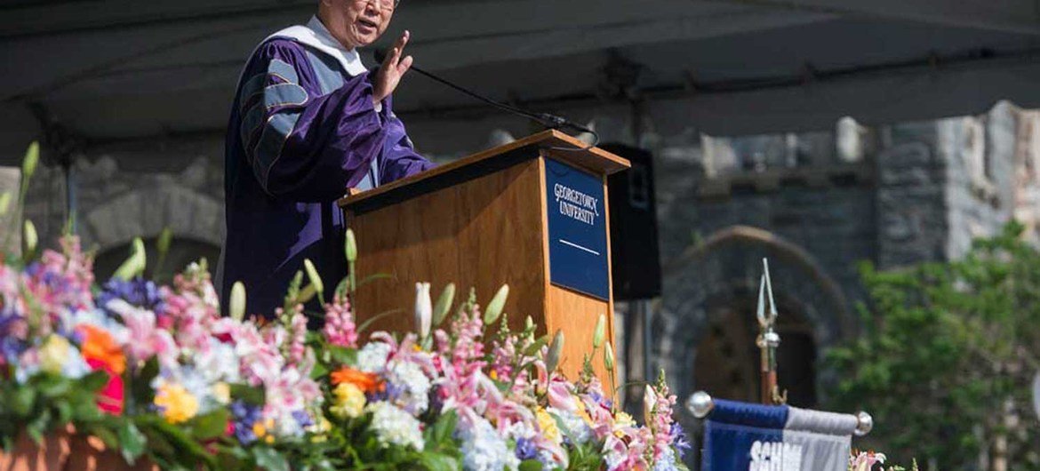 Secretary-General Ban Ki-moon delivers commencement address at Georgetown University in Washington, D.C. May 2015