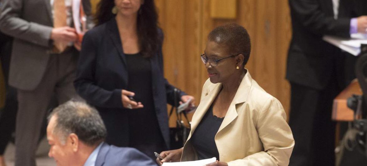 Under-Secretary-General for Humanitarian Affairs and Emergency Relief Coordinator Valerie Amos arrives for a briefing to the Security Council on Syria.