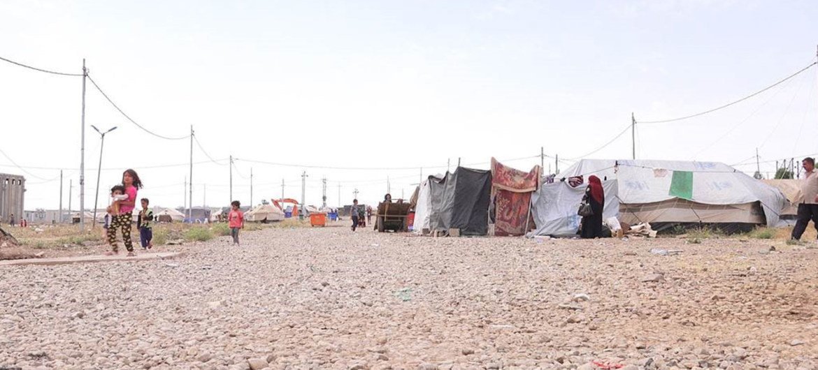 伊拉克北部的难民营。联合国儿童基金会/PHAZOU