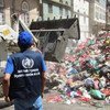 WHO and the Cleaning and Improvement Fund in Yemen have launched a cleanup campaign targeting Al-Tahrir and Maen districts, the two most populated areas in Sana’a, where tons of garbage continue to accumulate.