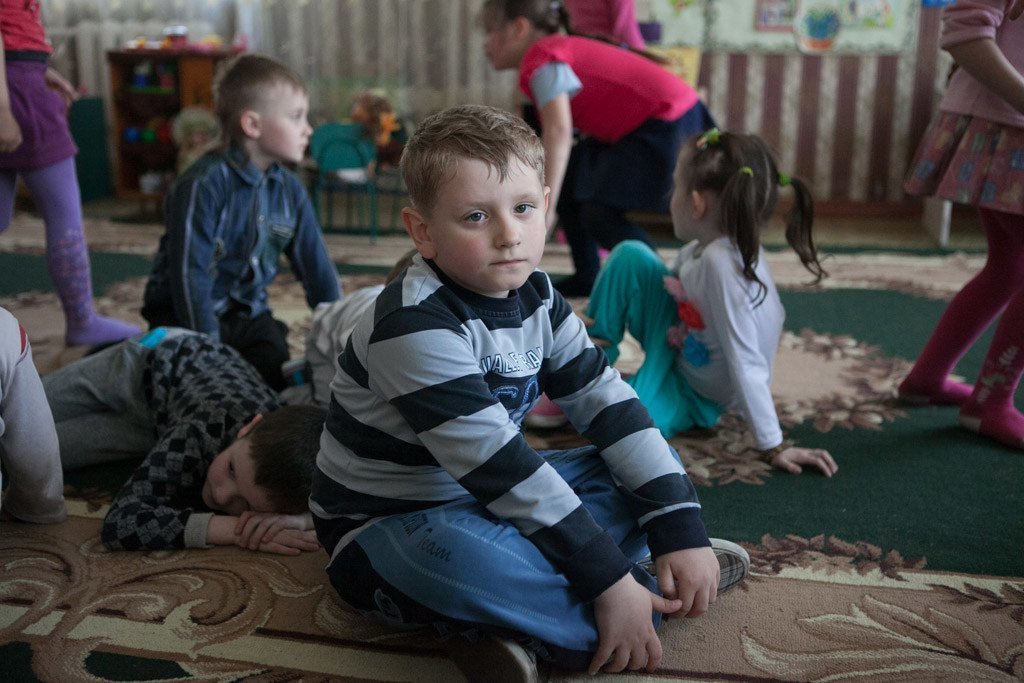 2015年乌克兰东部顿涅茨克地区一所幼儿园内的儿童。儿基会图片/Aleksey Filippov
