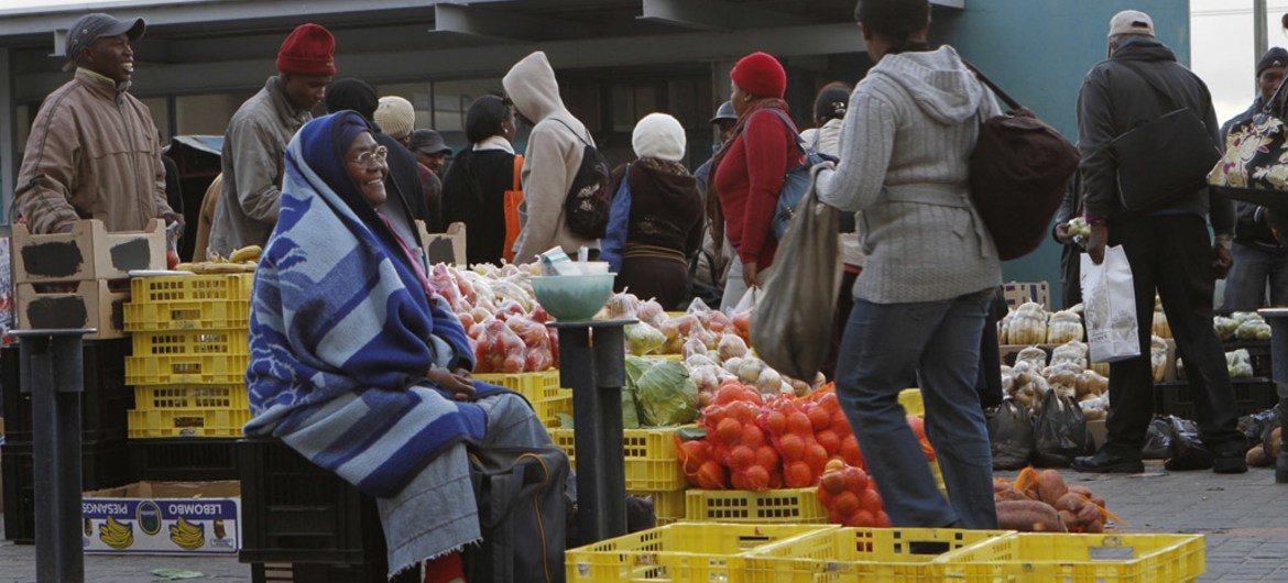 南非开普敦市市场。世界银行图片/John Hogg