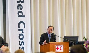 In Oslo (Norway), Secretary-General Ban Ki-moon addresses a forum on the role of civil society in humanitarian emergencies.