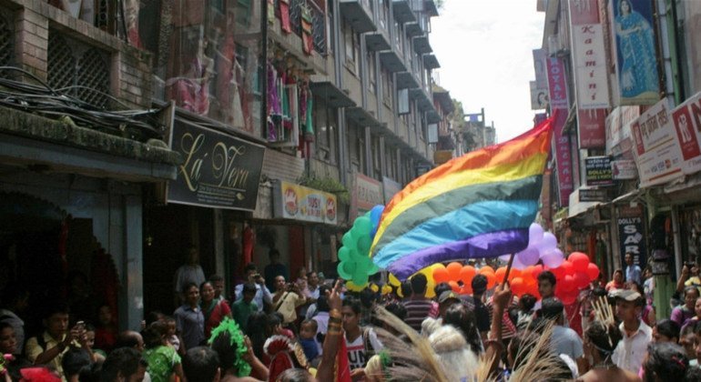Desfile de la comunidad LGBT en Nepal. Foto de archivo:  Kyle Knight/IRIN