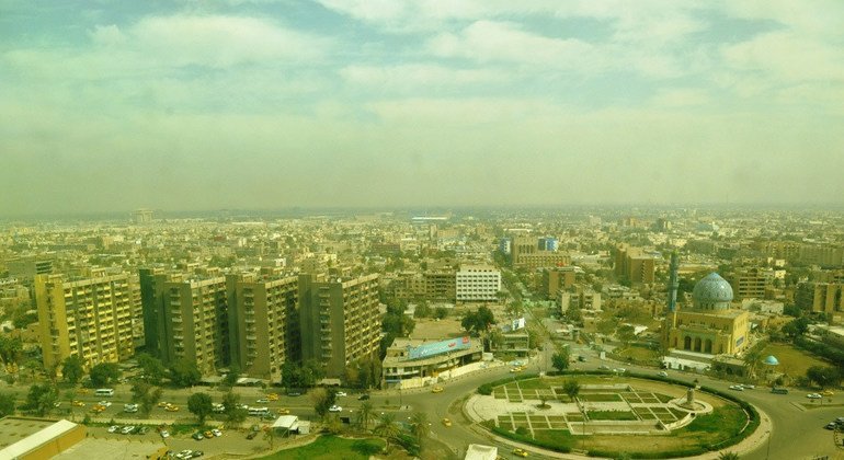 Vista aérea da cidade de Bagdá, Iraque.