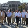 El coordinador de la ONU para Asuntos Humanitarios, Stephen O´Brien (tercero de izquierda a derecha) durante una visita a Siria. Foto de archivo: OCHA