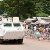 联合国中非稳定团维和人员在中非共和国执行巡逻任务。