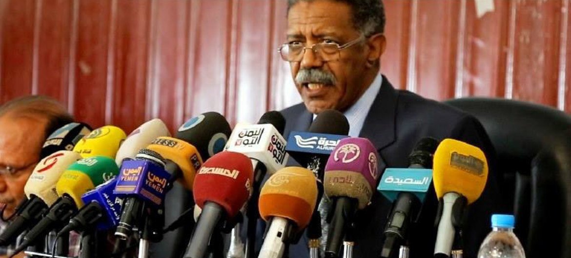 World Health Organization Representative for Yemen Dr. Ahmed Shadoul briefs the press.
